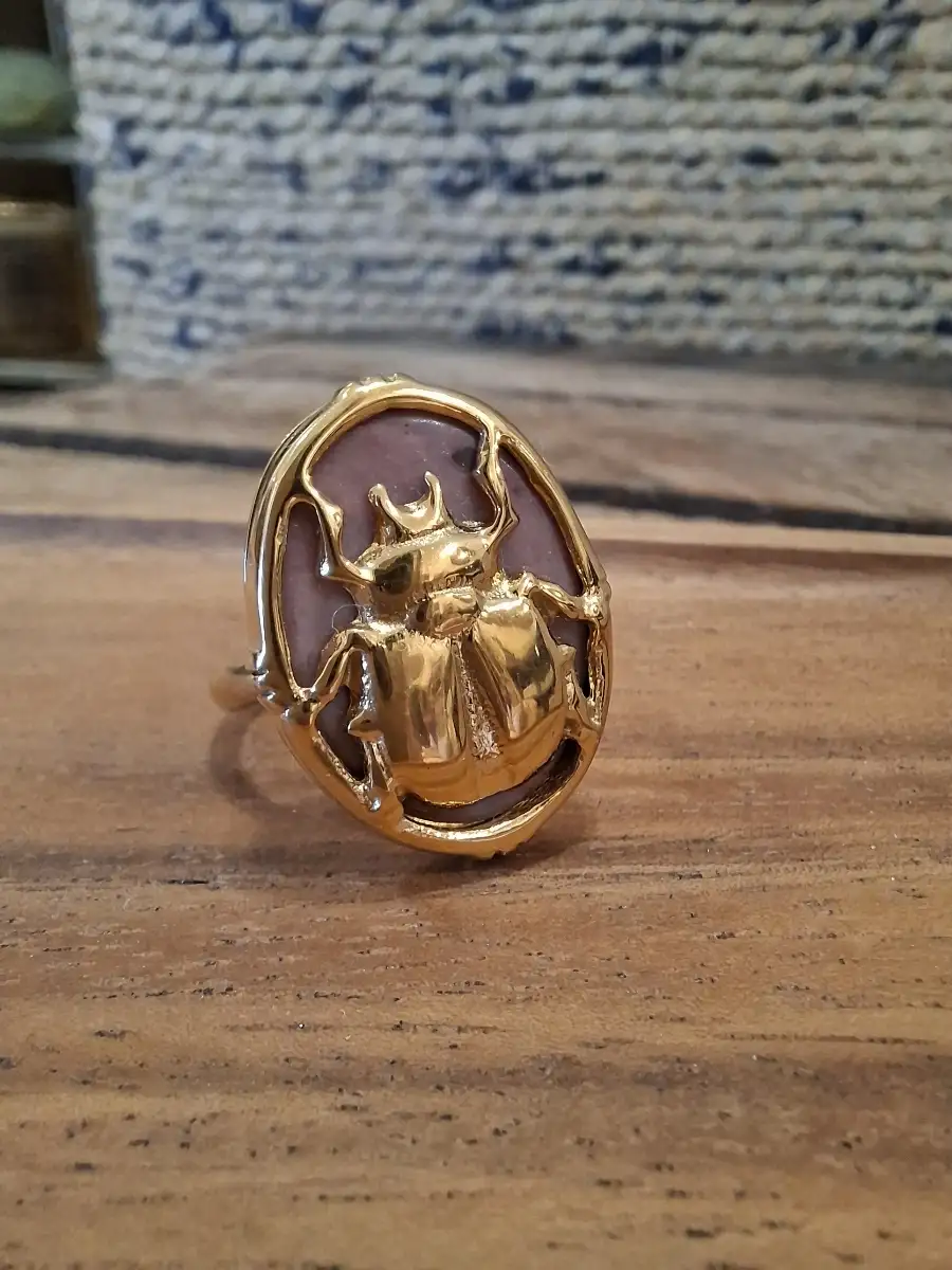 bague scarabée rose