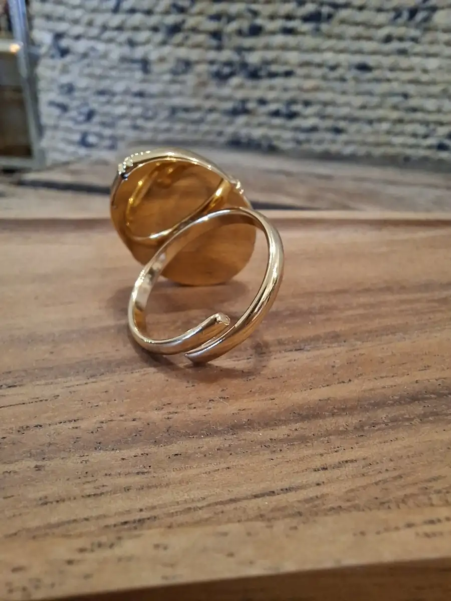 bague scarabée blanche