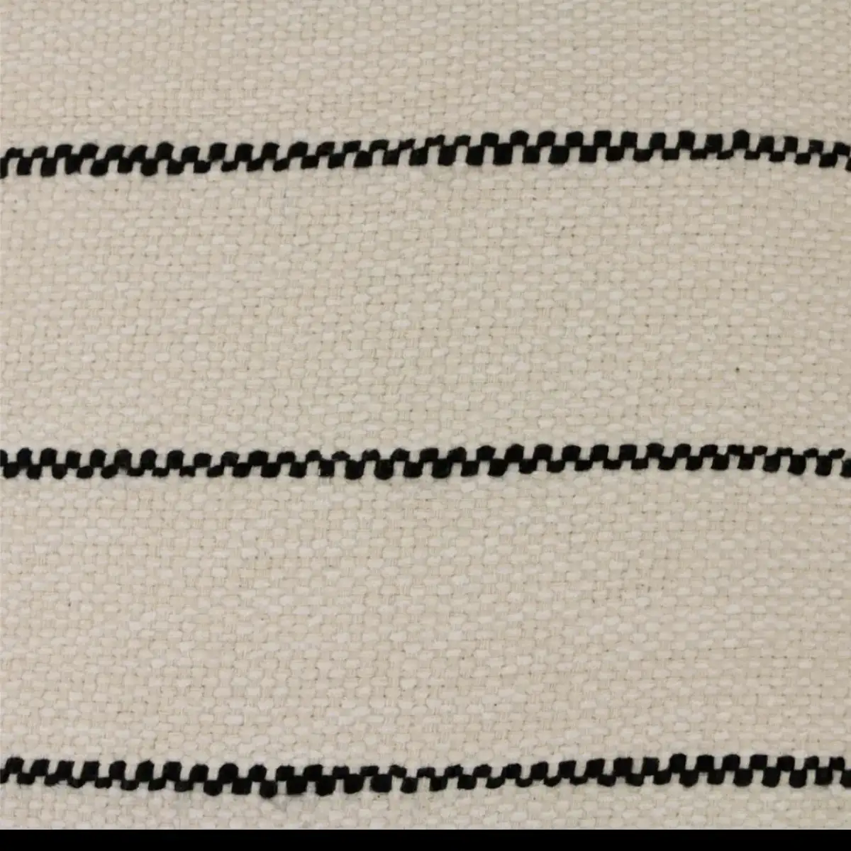 housse de coussin noir et blanc