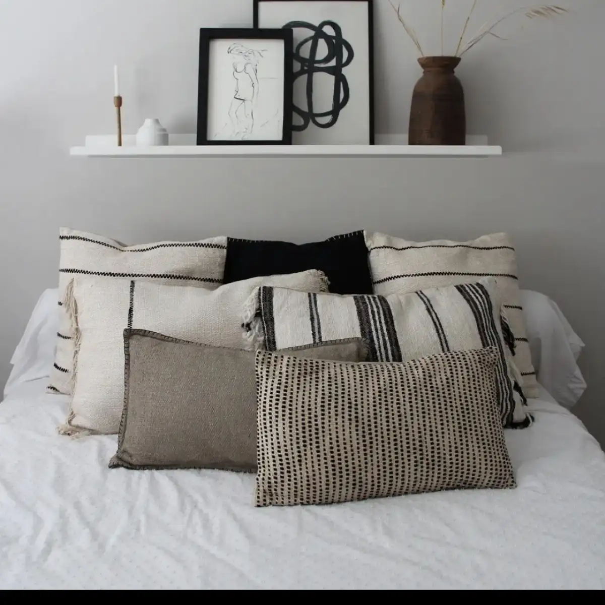 housse de coussin noir et blanc