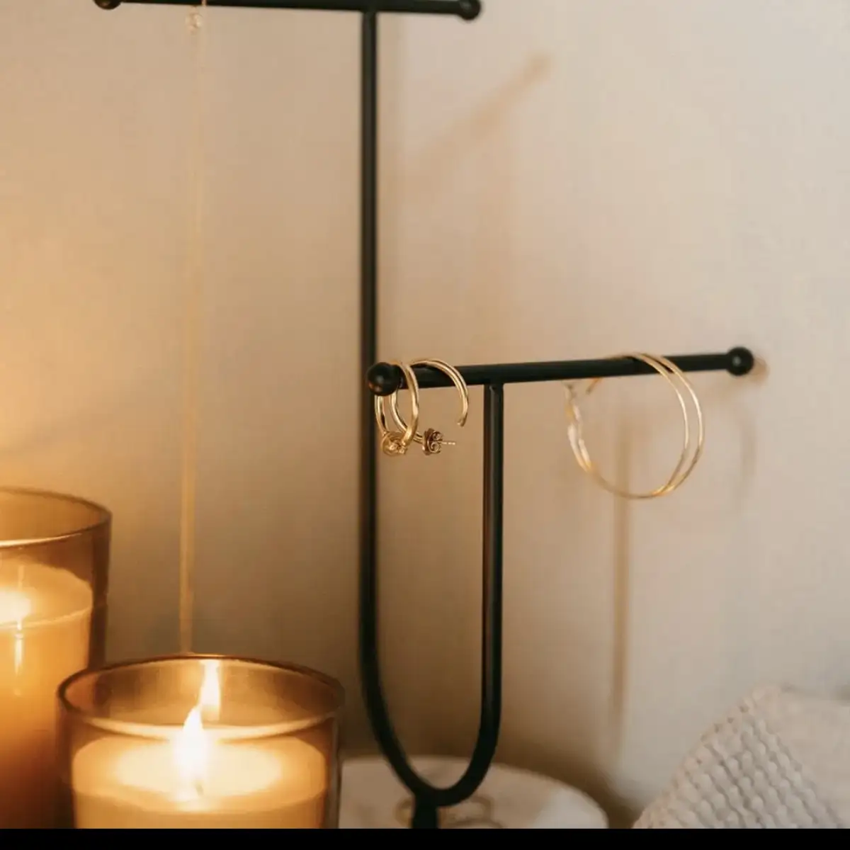 porte bijoux noir et marbre