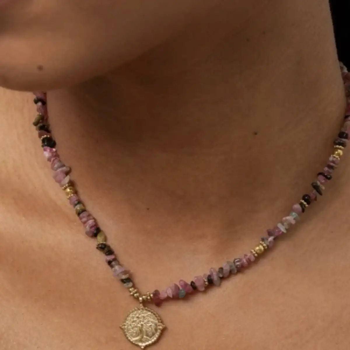 collier Viva